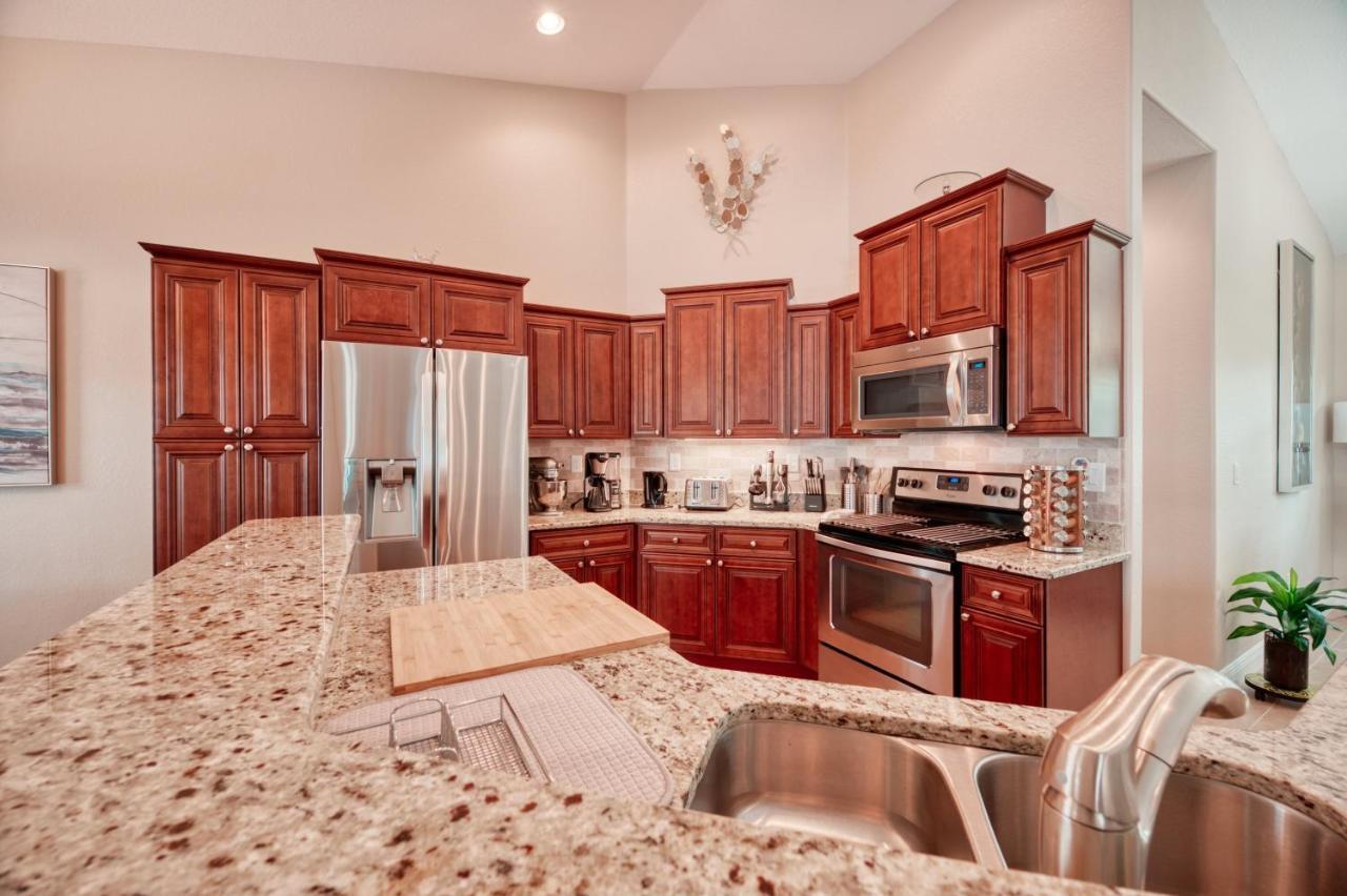 Villa Holiday Sunrise Кейп Корал Екстериор снимка